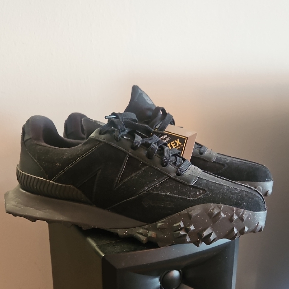 New Balance UXC72 Sneakers